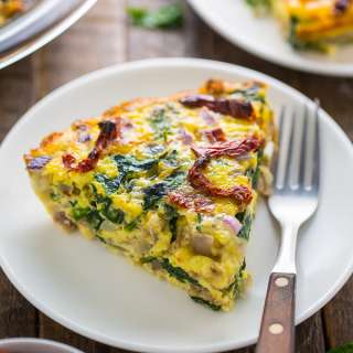 Crustless Quiche with Spinach, Sausage, and Sundried Tomatoes