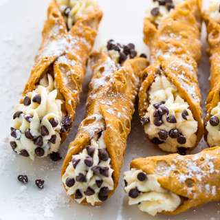 How to Make Cannoli Filling