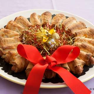 Pigs in a Blanket Wreath