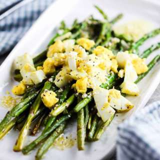 Asparagus with Chopped Egg