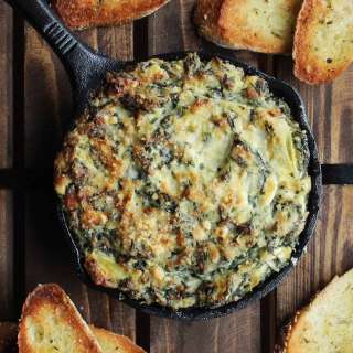 Classic Spinach and Artichoke Dip