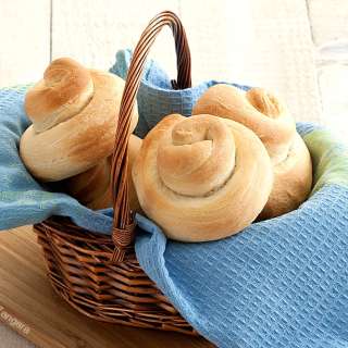 Olive Oil Snail Bread Rolls