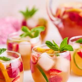 Refreshing Rosé Sangria