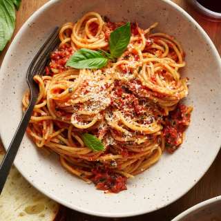Simple Spaghetti Fra Diavolo