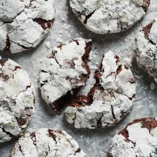 Chocolate Crinkle Cookies