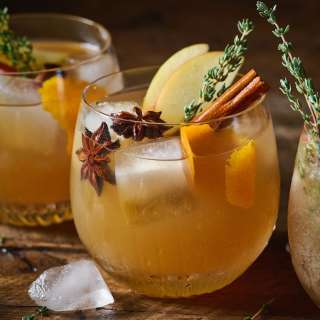 Bourbon Apple Cider Thanksgiving Punch