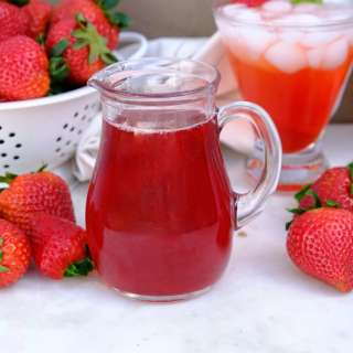 Strawberry Simple Syrup Recipe (3-ingredients)