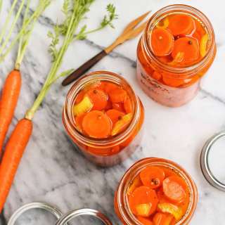 Quick Pickled Carrots