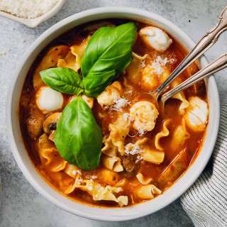 Slow Cooker Lasagna Soup with Chicken