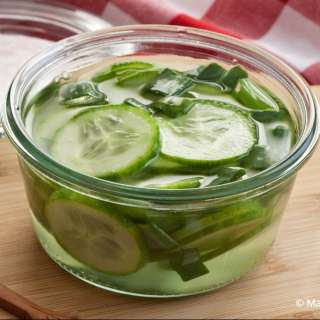 Quick Pickled Cucumbers