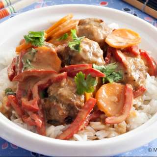 Low Fodmap Pork Meatball Satay Stir Fry
