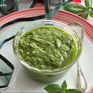 Low Fodmap Pesto