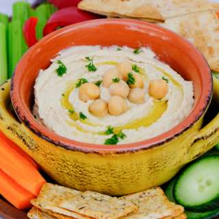 Easy Homemade Hummus Recipe