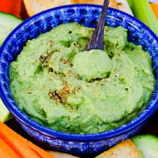 Easy Homemade Spinach Hummus Recipe