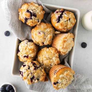 Blueberry Muffins with Crumb Topping