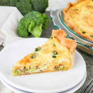 Cheesy Broccoli and Bacon Quiche Recipe