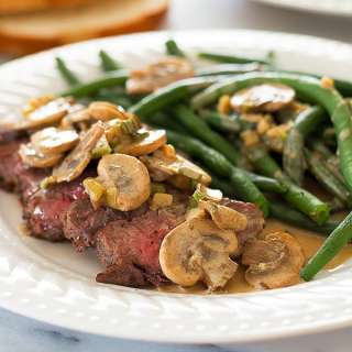 Quick and Easy Broiled Steak With Mustard Sauce