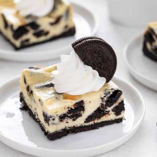 Oreo Cheesecake Bars