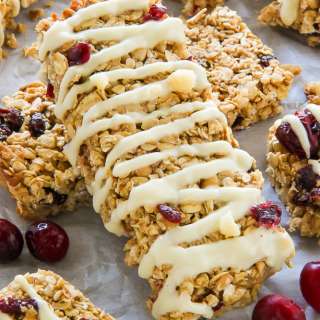 White Chocolate Cranberry Macadamia Nut Granola Bars