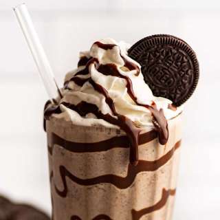 Bailey's Cookies and Cream Milkshake