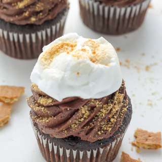 Nutella Stuffed S’mores Cupcakes