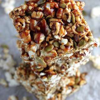 Snacking for the win: Healthy Pumpkin Spice Popcorn Bars