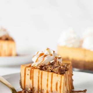 Pumpkin Praline Cheesecake