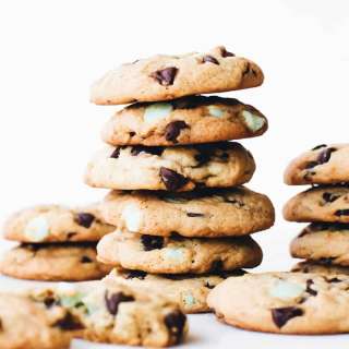 Chewy Mint Chocolate Chip Cookies