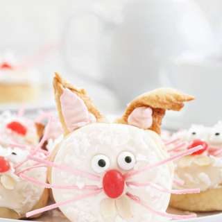 Easter Bunny Cinnamon Rolls