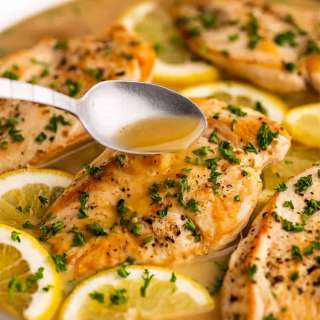 Chicken in White Wine Lemon Butter Sauce