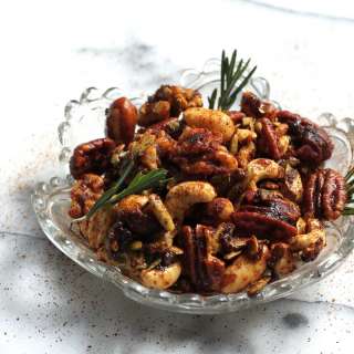 Sweet & Spicy Mixed Nuts
