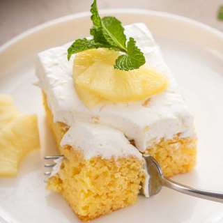 Easy Pineapple Cake