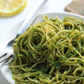 Spaghetti with Parsley Pesto