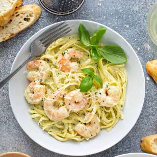 Creamy Pesto Pasta with Shrimp