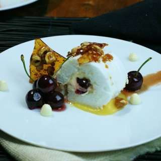 Pavlova Roll, Lemon Curd Cream and Cherries