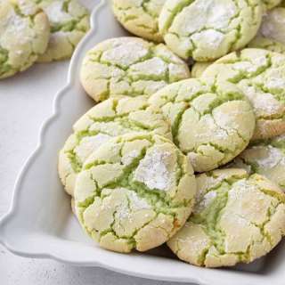 St. Patrick's Day Crinkle Cookies