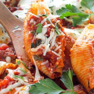 Stuffed Shells Fra Diavolo