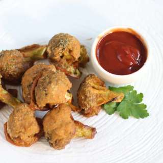 Cauliflower and Broccoli Wings with spicy sauce