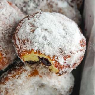 Old-Fashioned Jelly Doughnuts
