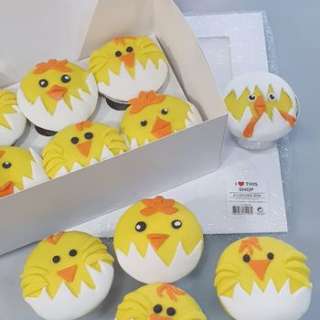 Cute Chick Cupcakes for Easter