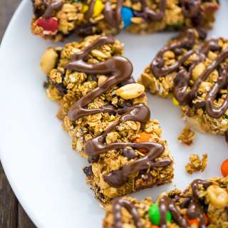 Trail Mix Granola Bars