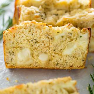 Herbed Ricotta Cheesy Bread