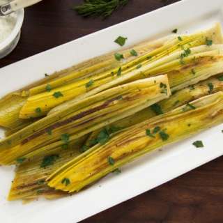 Braised Leeks with Dill Sauce