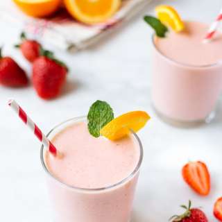 Strawberry Banana Yogurt Smoothie