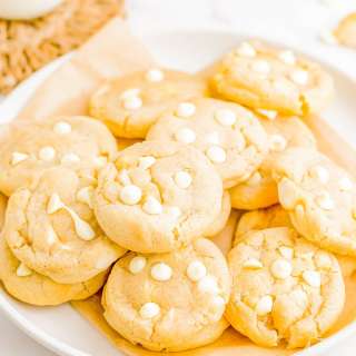 White Chocolate Macadamia Nut Cookies