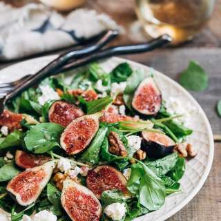 Fig Salad with Goat Cheese and Baby Arugula