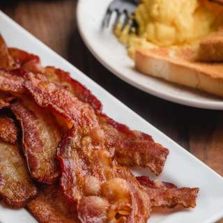 How to Cook Bacon in the Oven