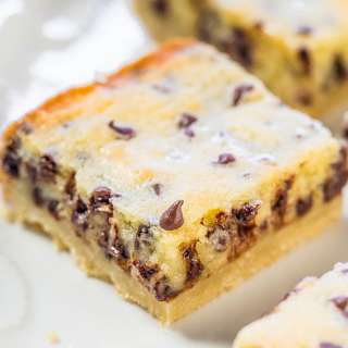 Gooey Butter Chocolate Chip Shortbread Bars