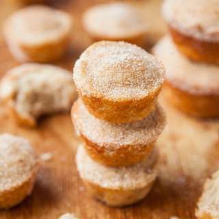 Fluffy Vegan Banana Muffins