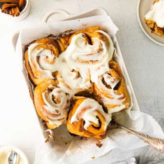 Gingerbread Cinnamon Rolls